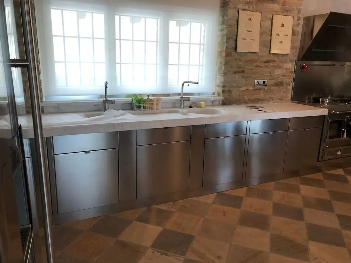 Cucina in acciaio inox